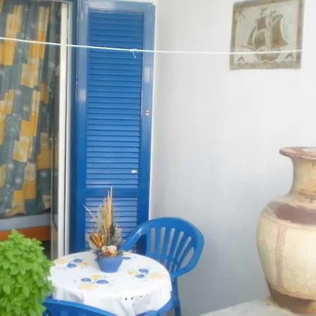 Rea Lägenhetshotell Naxos City