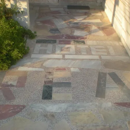 Rea Naxos City