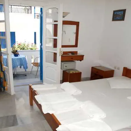 Apartahotel Rea Naxos City