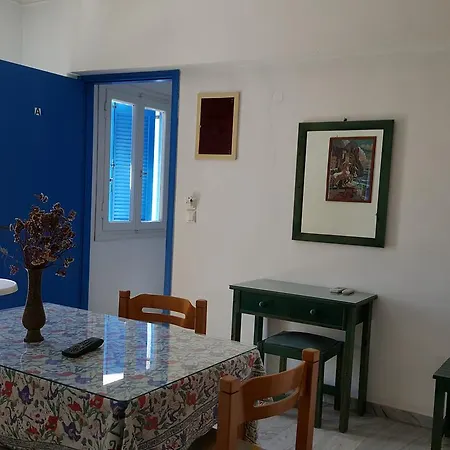 Rea Apartahotel Naxos City