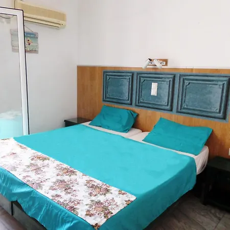 Aparthotel Rea